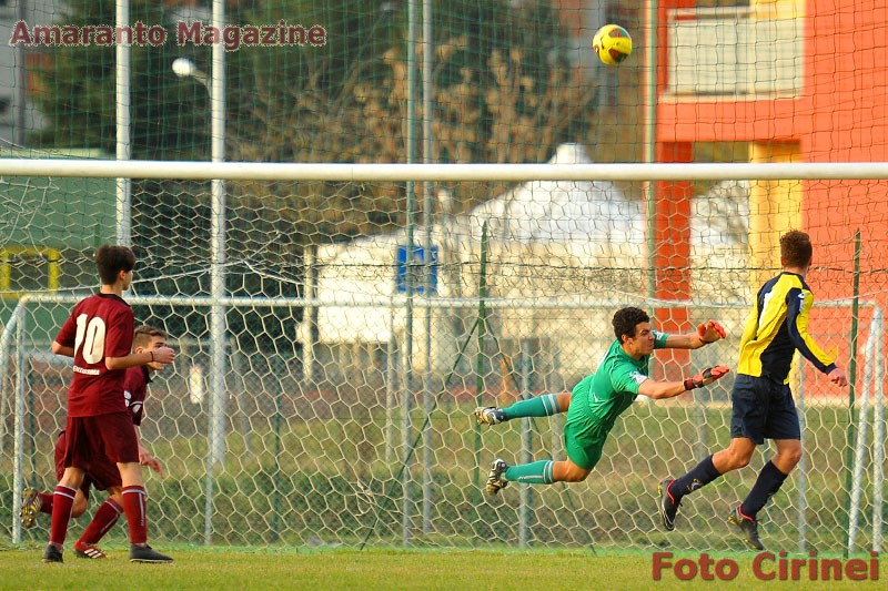 Garbinesi anticipato subisce il secondo gol del Santarcangelo